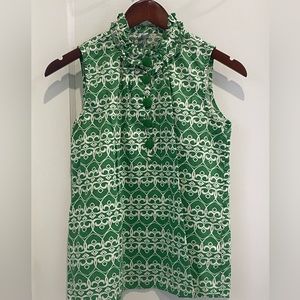Gap sleeveless shirt
